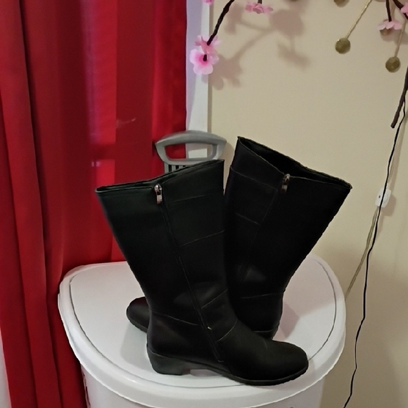 SHEIN Elegant Black Heeled Boots - Picture 3 of 3